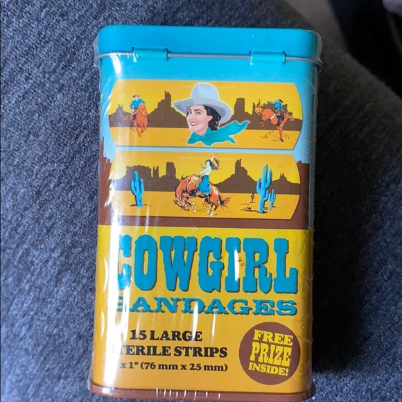 🤠 Cowgirl Band-Aids 🐮 - Picture 2 of 5